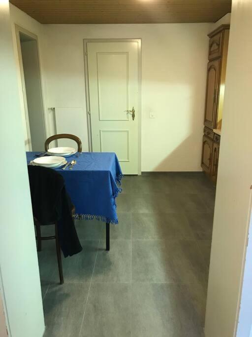 Apartamento Simple Flat 72 M2 In The Centre Of Burgdorf With Private Parking Exterior foto
