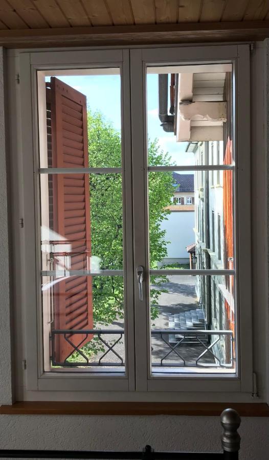 Apartamento Simple Flat 72 M2 In The Centre Of Burgdorf With Private Parking Exterior foto