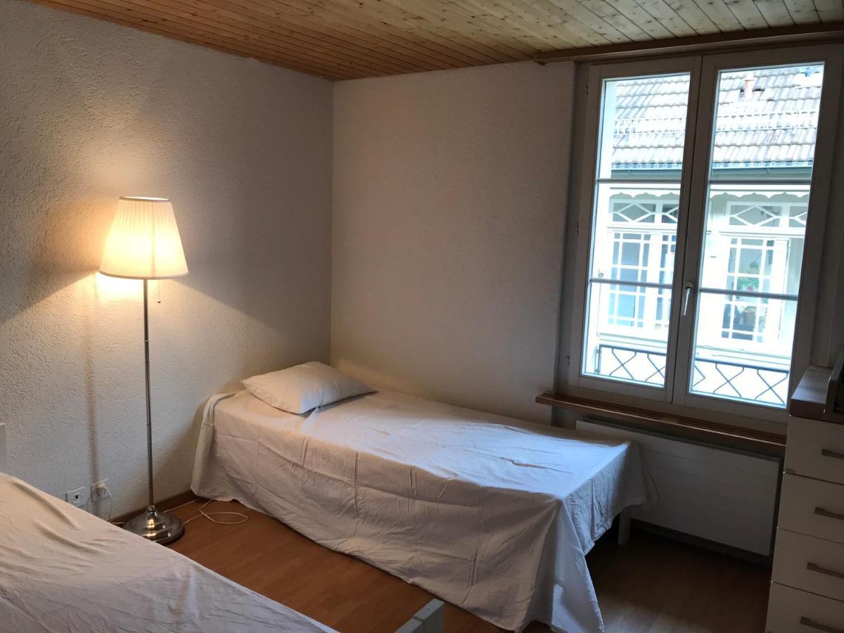 Apartamento Simple Flat 72 M2 In The Centre Of Burgdorf With Private Parking Exterior foto